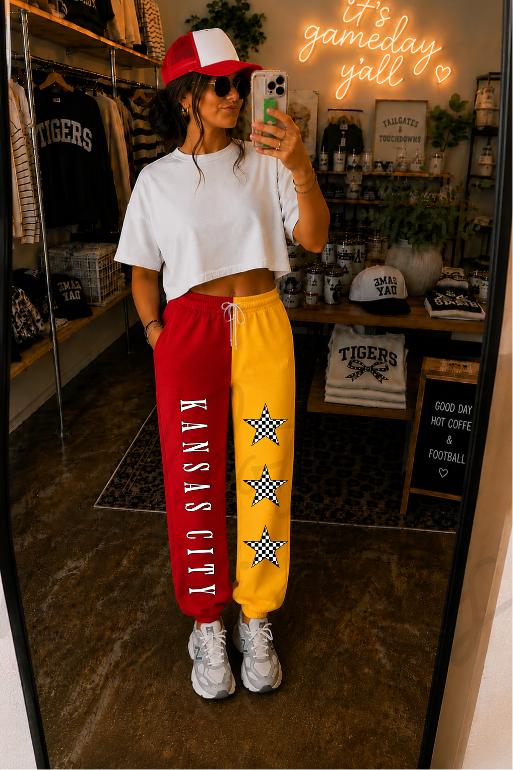 **PRE-ORDER** KC Split Sweatpants RED/GOLD