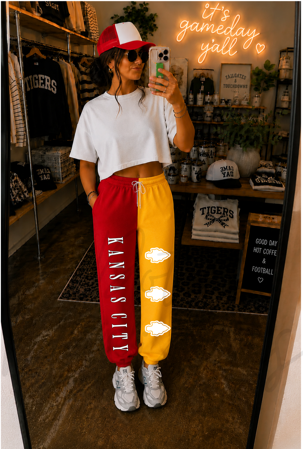 **PRE-ORDER** KC Split Sweatpants RED/GOLD