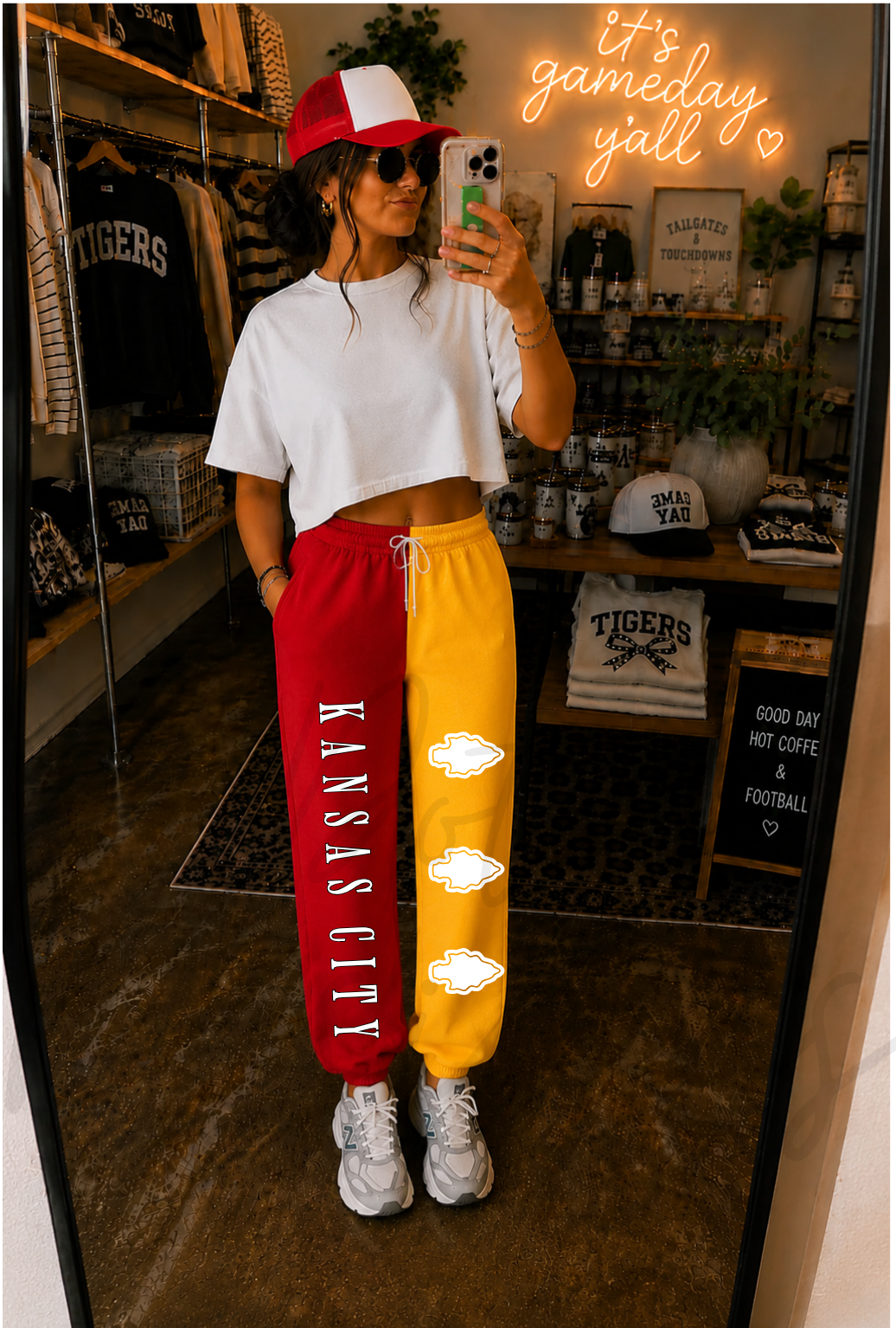 **PRE-ORDER** KC Split Sweatpants RED/GOLD